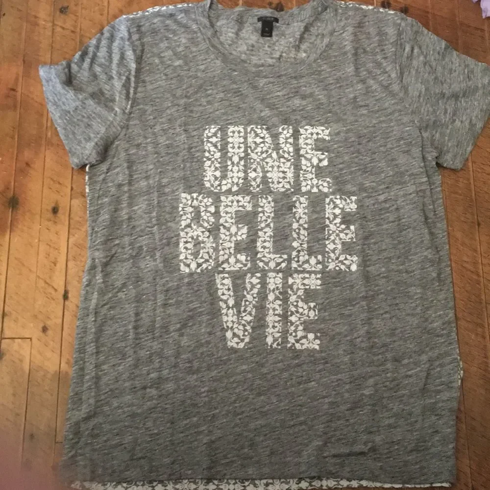Une believe gray J Crew M shirt